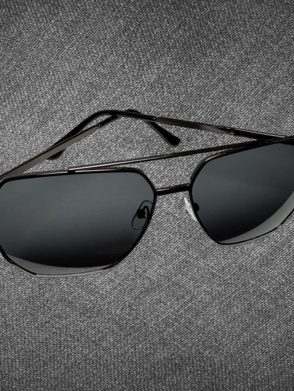 Unbranded Black Metal Aviator Sunglasses Dark Lenses
